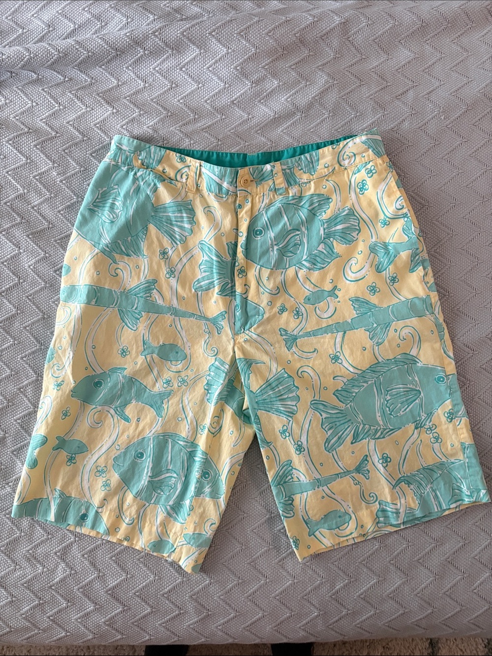 Lily Pulitzer Men's Yellow & Teal Fish-Print Swim Shorts